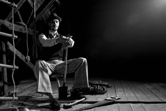 REVEREND SHINE SNAKE OIL Co. — band portrait 5 of 9