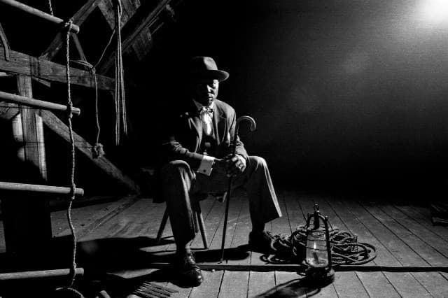 REVEREND SHINE SNAKE OIL Co. — band portrait 7 of 9