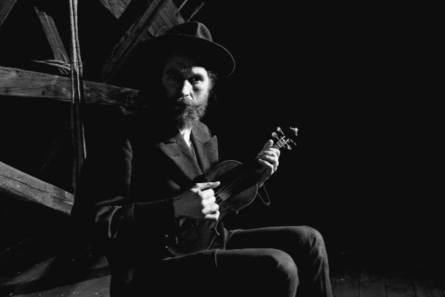REVEREND SHINE SNAKE OIL Co. — band portrait 9 of 9